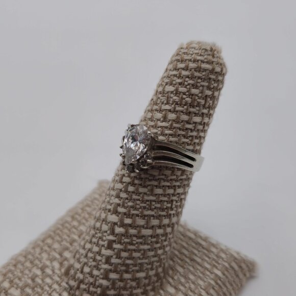 Size 6 Sterling Silver Tarnished Pear Cubic Zirconia Ring A1868 - Picture 4 of 9